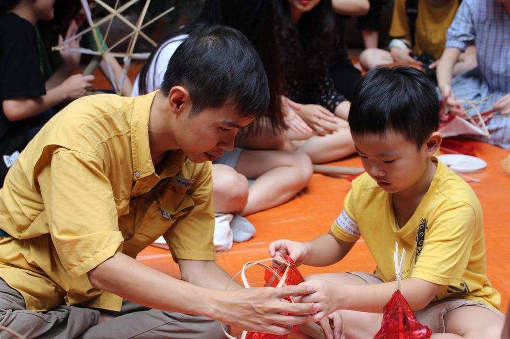 Làm đèn ông sao dịp Tết Trung thu