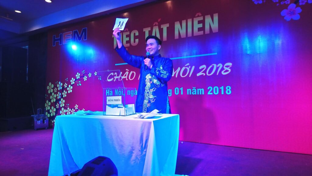 Lựa chọn địa điểm tổ chức year end party Hà Nội